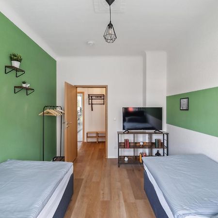 Salihomes/Max Apartment/5Pax/Modern Eingerichtet/Voll Ausgestattet Kueche Markranstädt Exterior foto