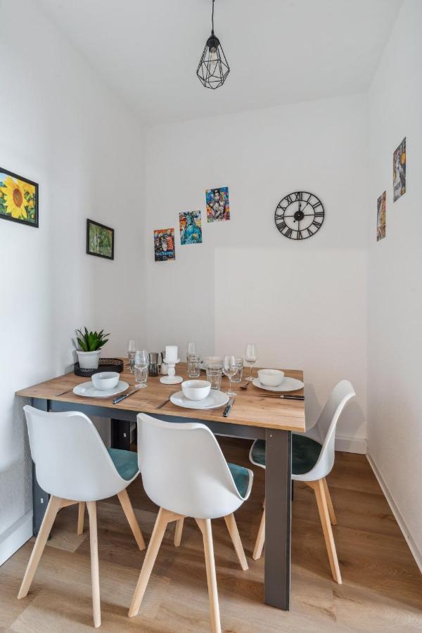 Salihomes/Max Apartment/5Pax/Modern Eingerichtet/Voll Ausgestattet Kueche Markranstädt Exterior foto